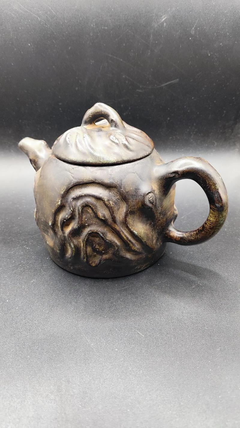 落款阿曼陀室的紫砂壶