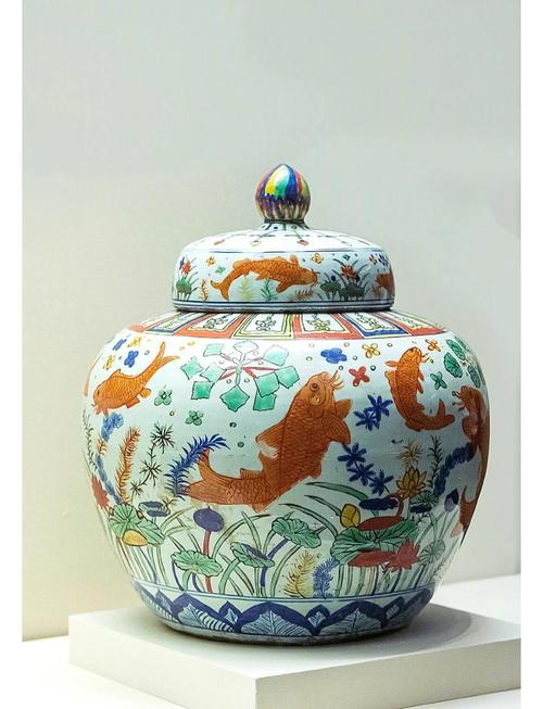 大明嘉庆五彩瓷器特征