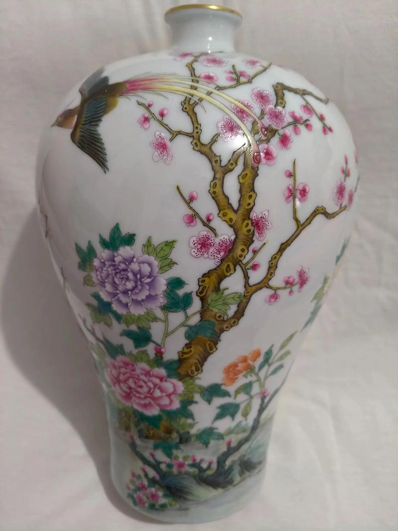 博物馆雍正珐琅彩瓷器