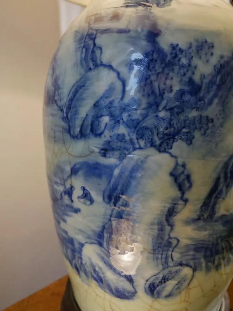 豆青釉青花瓷器值钱吗