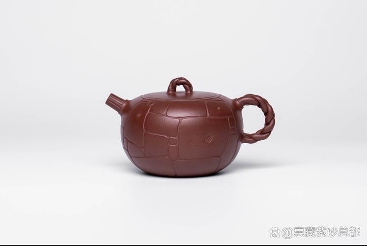 紫砂壶工艺美术大师扬