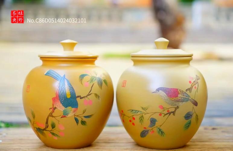 瓷器全手工绘画茶叶罐