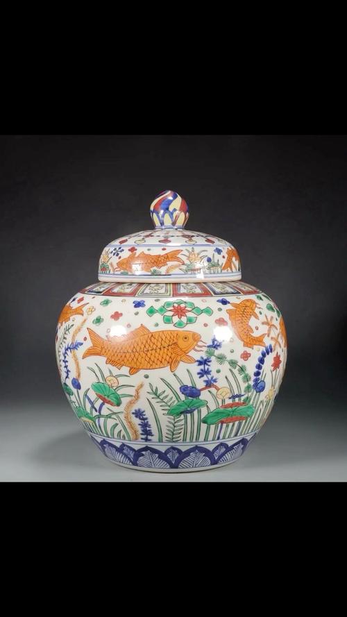 明代嘉靖五彩瓷器图片