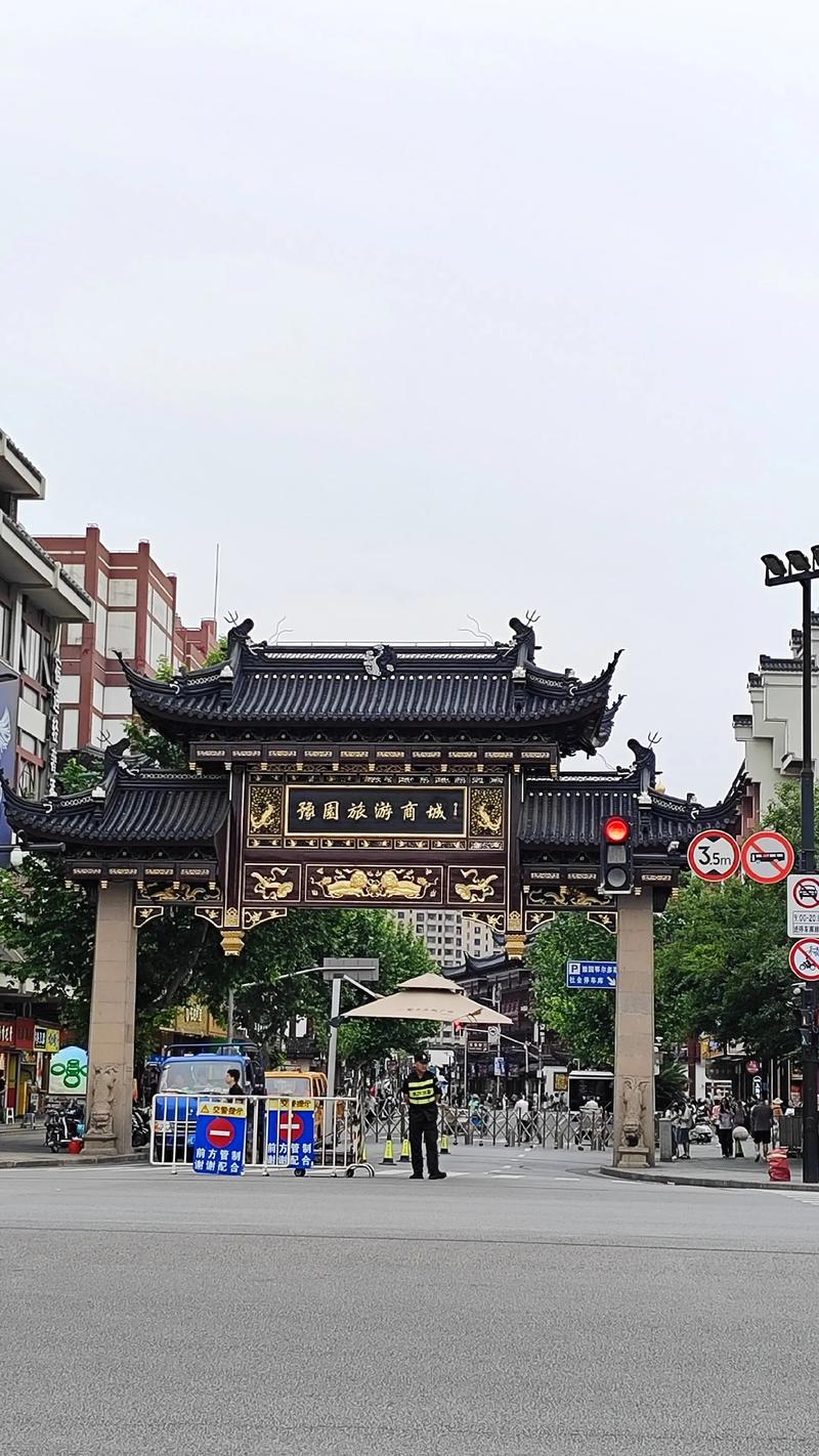 上海老城隍庙在哪个区