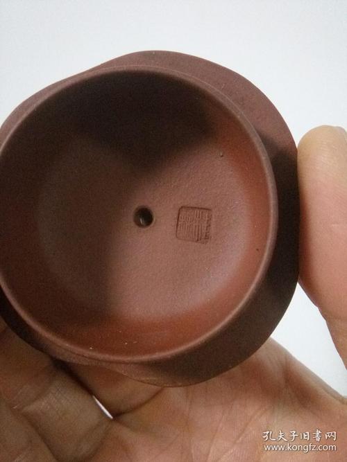 冯桂林紫砂壶印章款图