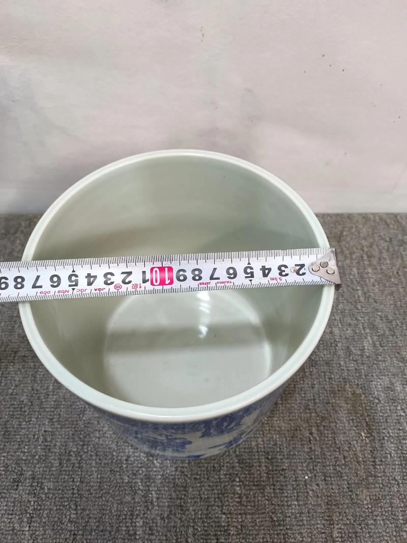 康熙笔筒瓷器底足特点