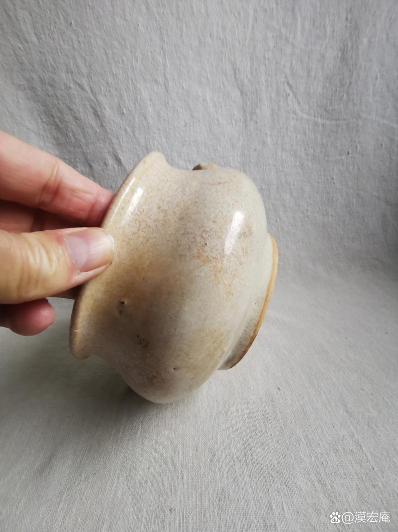 清中晚期瓷器香炉图片