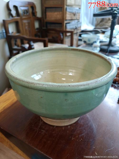 华宁窑瓷器有什么特征