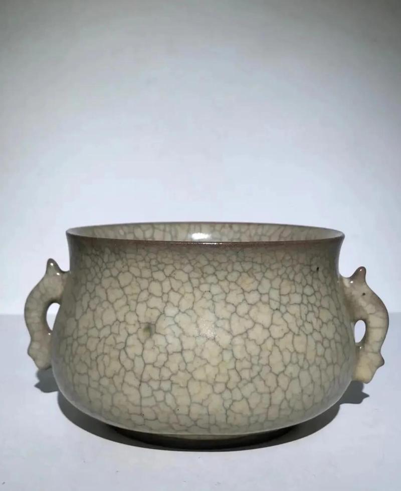 讲述宋哥窑瓷器的视频