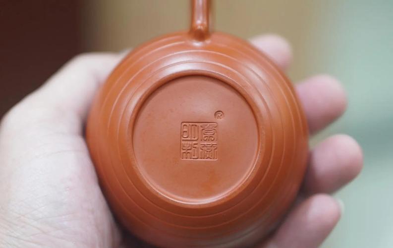 紫砂壶大师章燕明印章