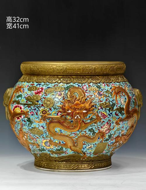 乾隆通体描金瓷器图片