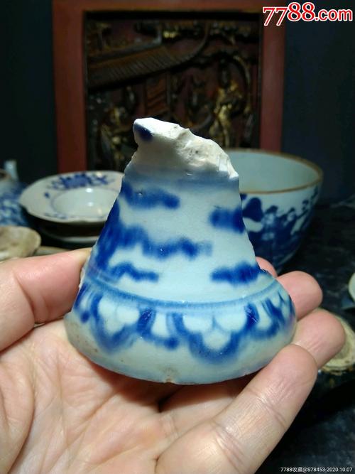 明代青花瓷器气泡图片