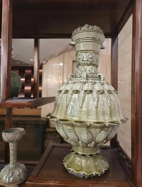 北方成熟的瓷器出现于